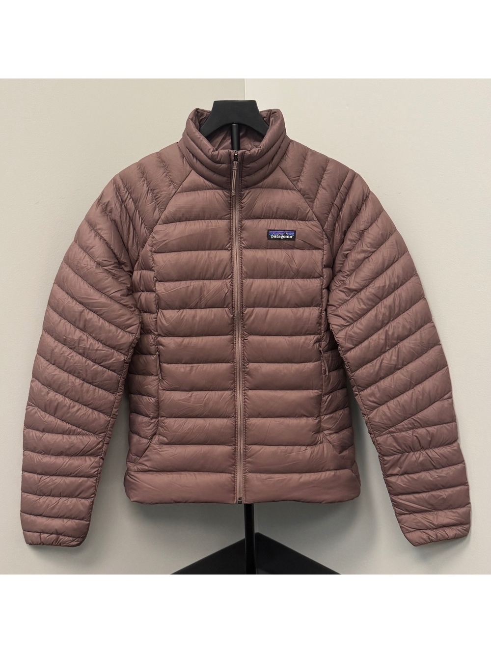 Patagonia Women’s Medium SHELLS Goose Down Sweater Dusky Brown Full Zip Jacket!